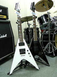 gt01_ibanez-v.jpg